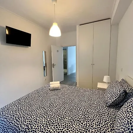 Homestay Moreira's 284 *