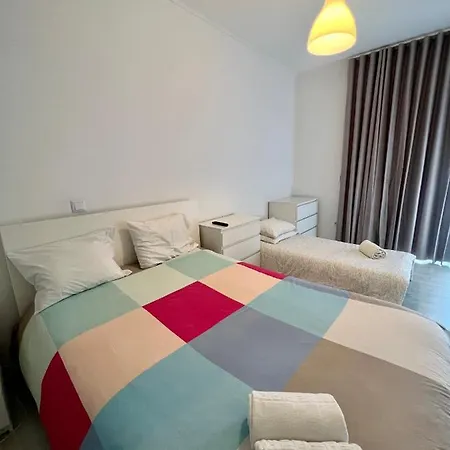 Homestay Moreira's 284 *